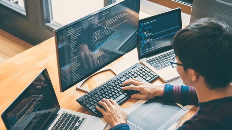 Comment configurer VS Code pour qu'il soit portable - CloudSavvy IT
