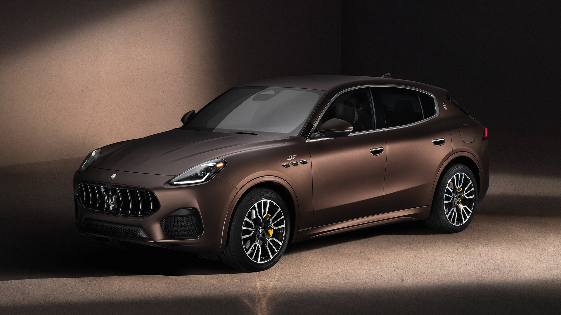 Le premier SUV électrique de Maserati est joli en image, léger dans les détails – Review Geek