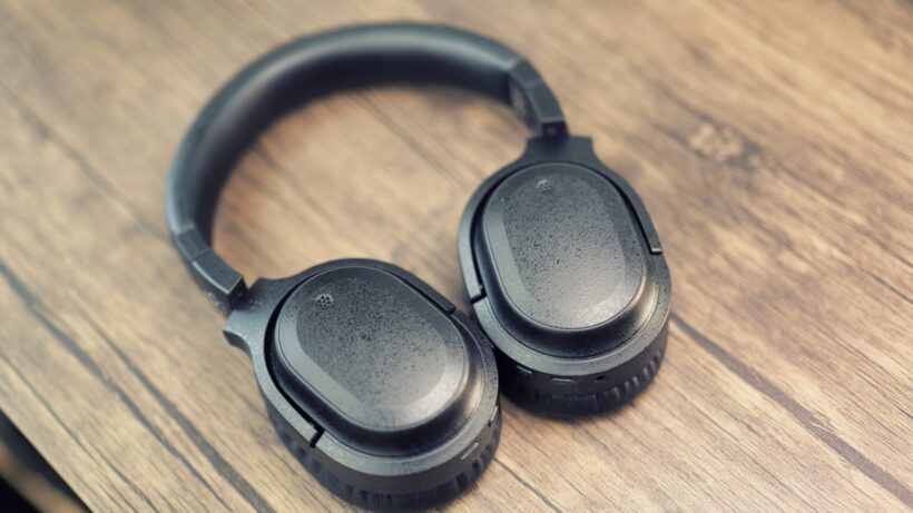 Final UX3000 SV à plat sur la table