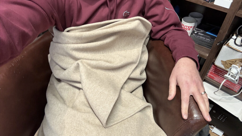 Stoov énorme câlin étant porté