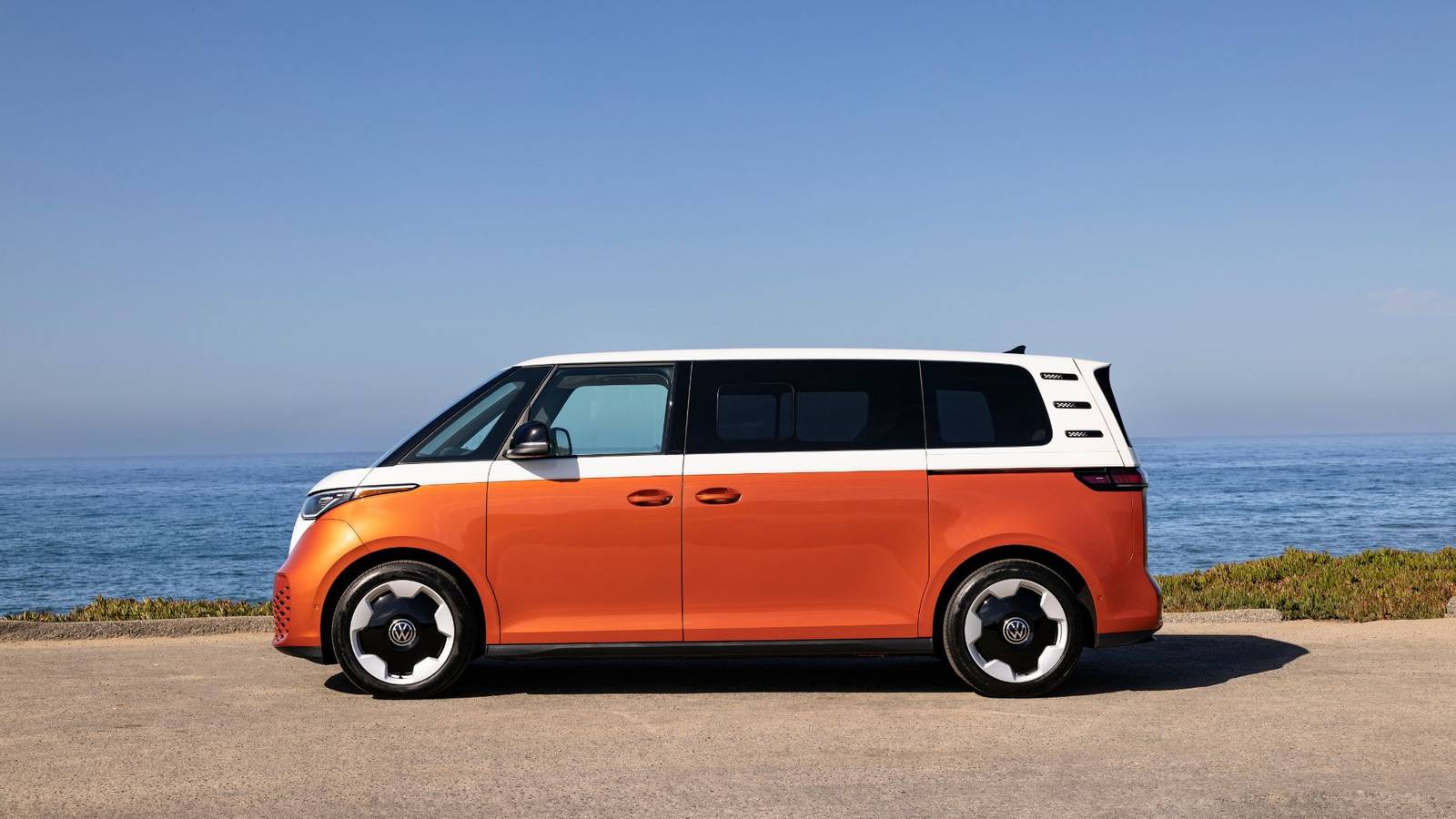 Ce minibus électrique fait tout mieux