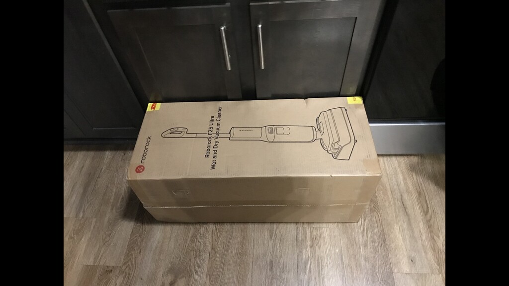 Aspirateur sec et humide ultra Roborock F25 Roborock en boîte