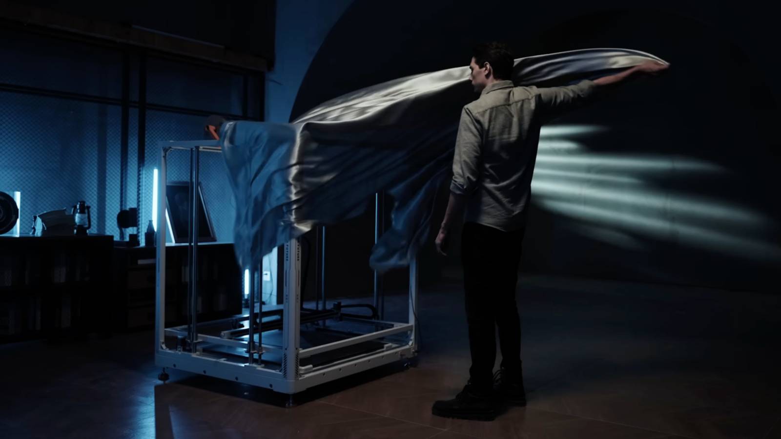 Quelqu'un, s'il vous plaît, convainquez-moi que je n'ai pas besoin d'une imprimante 3D à taille humaine.