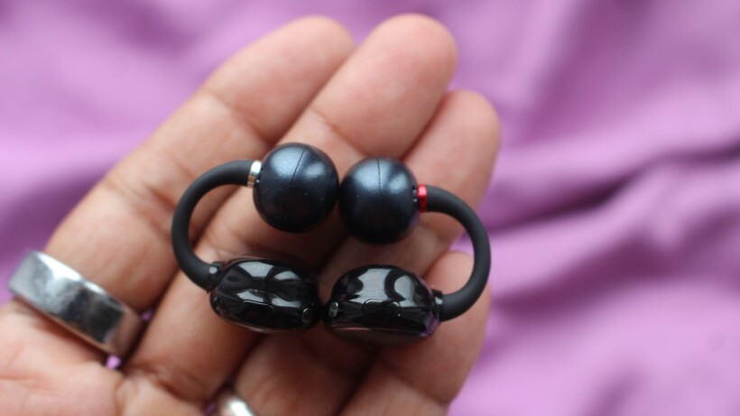 EarFun Clip entre les mains des évaluateurs