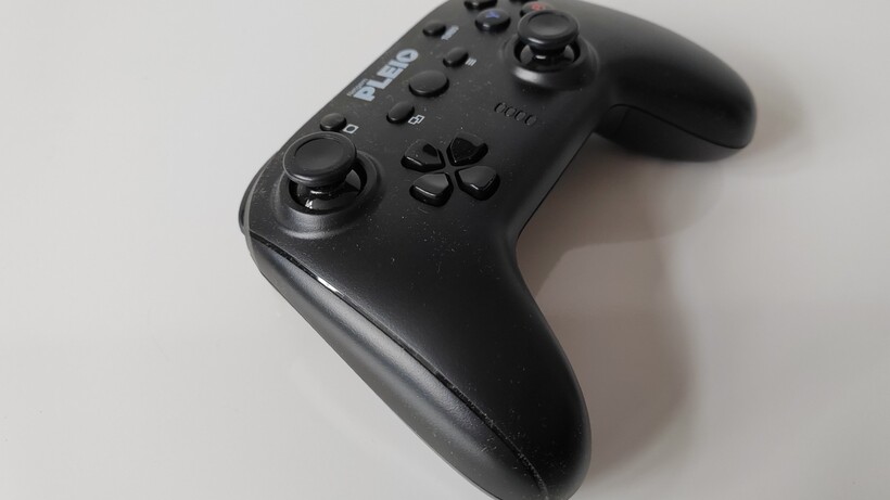 Manette de jeu Netgem Pleio