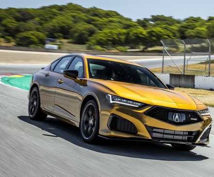Plan d'action 3/4 avant d'une Acura TLX Type S 2021