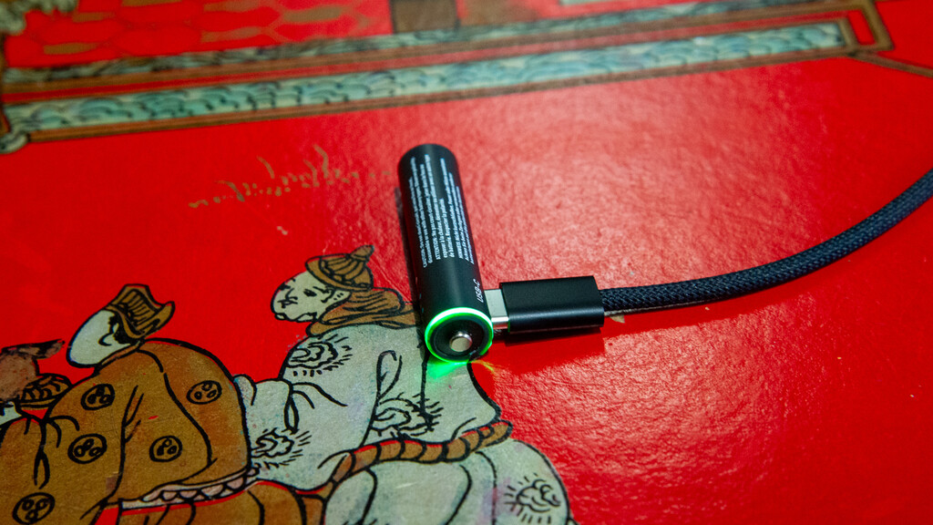 Chargement des piles rechargeables Paleblue AAA USB-C