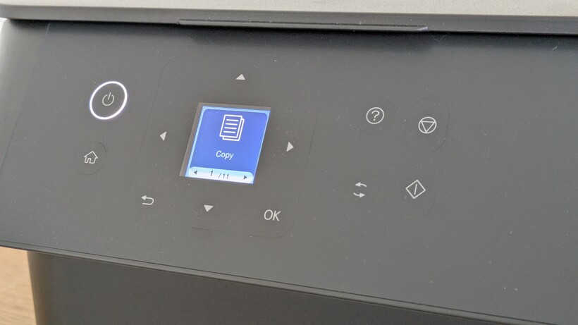 Vue détaillée de l'écran et des boutons du panneau de commande