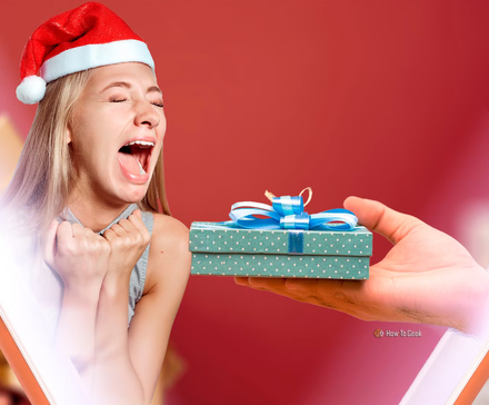 Une femme recevant un cadeau de Noël étant distribuée à partir d'une tablette avec son visage montrant son mécontentement à l'idée de recevoir le cadeau