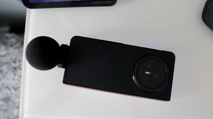 Profil branché sur le téléphone - Shure MV88 USB-C