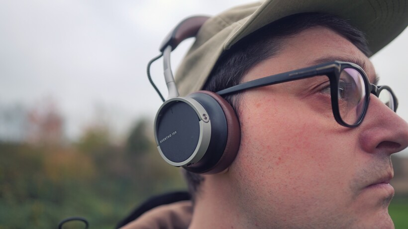 Beyerdynamic Aventho 100 porté par le critique