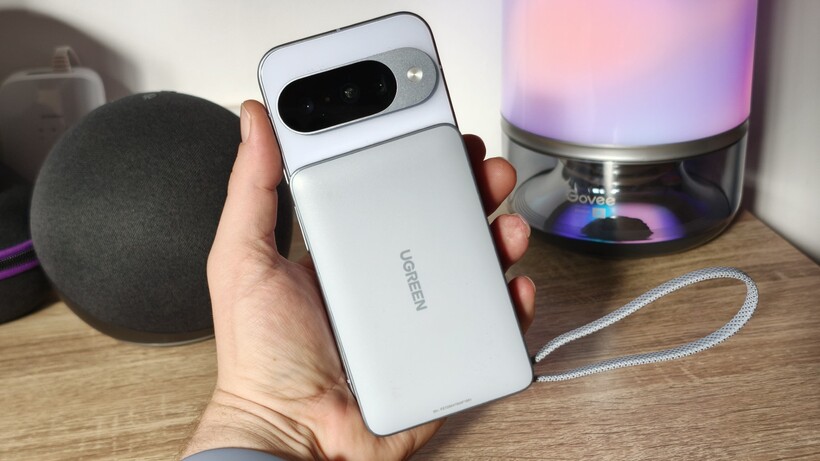 UGreen MagFlow connecté à un Pixel 10