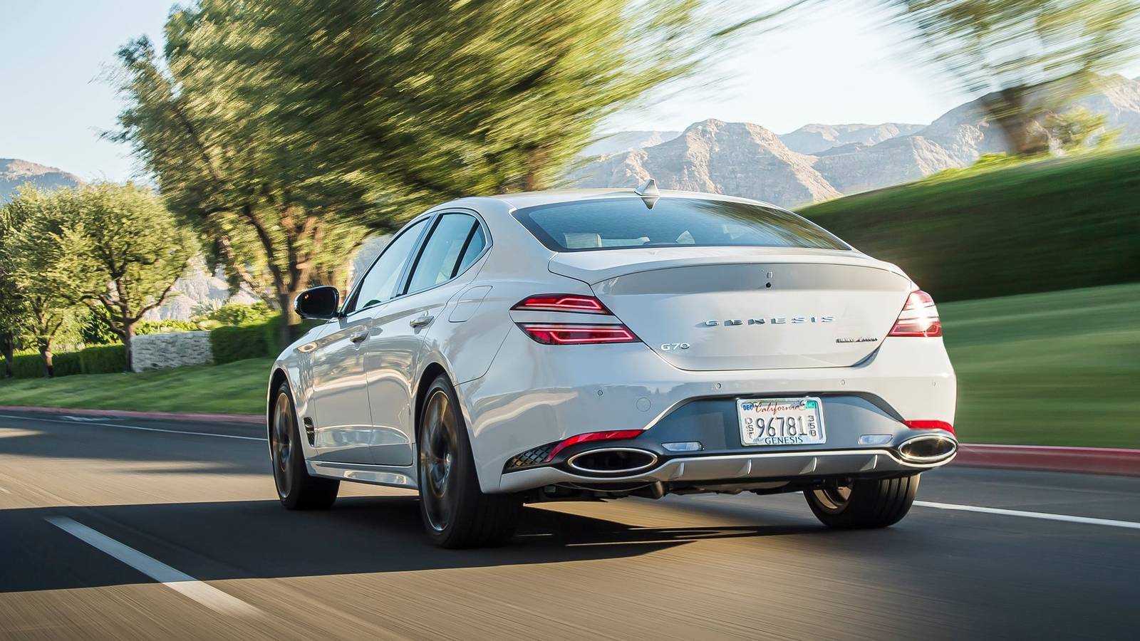 Comment la Genesis G70 2.5T surpasse la plupart des berlines de luxe V-6 à moindre coût