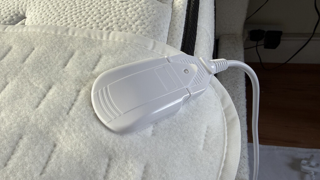 Prise sous couverture électrique chauffante Morphy Richards EverCosy