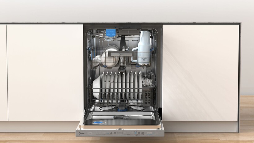 Lave-vaisselle Midea STRAWash et SENSOR TruDry