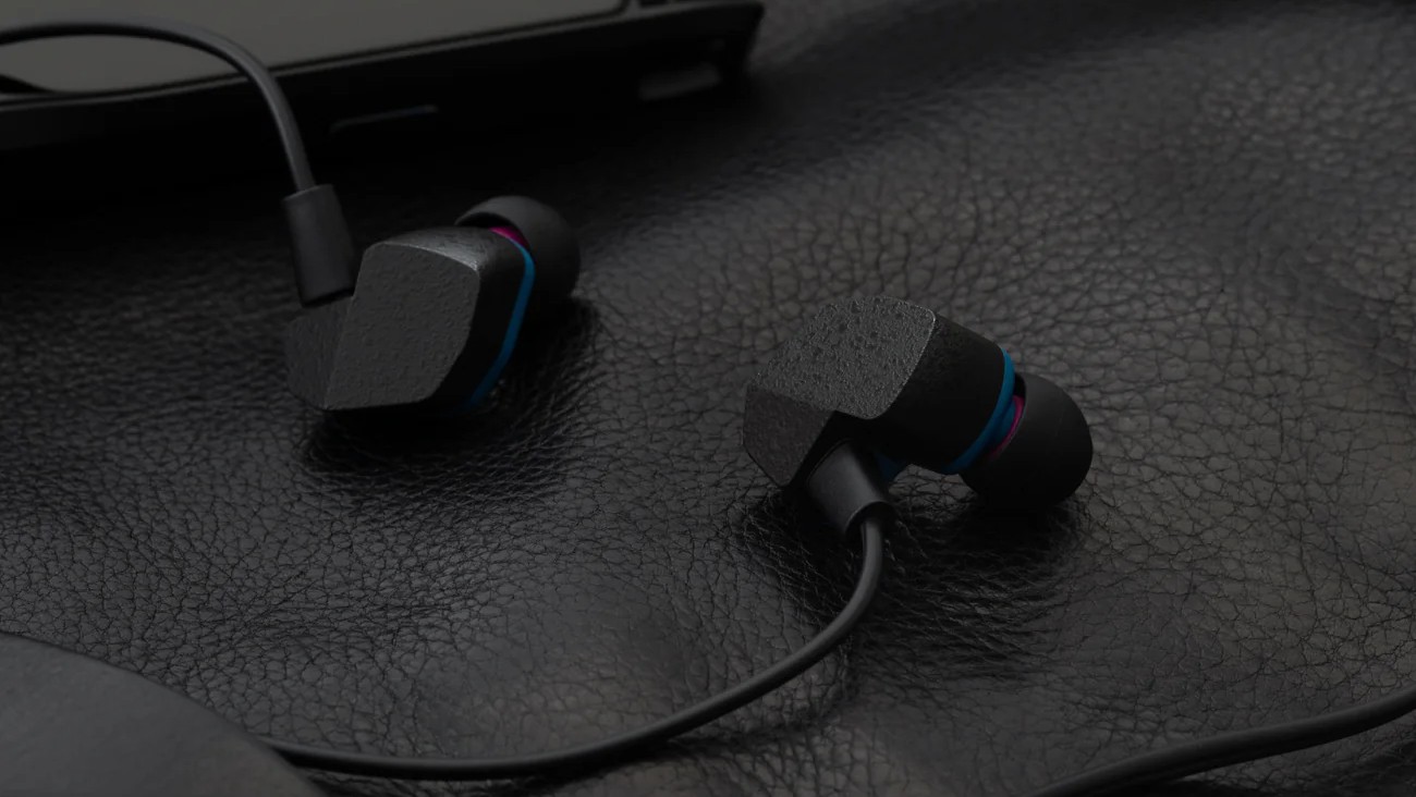 Final élargit sa gamme de casques de jeu avec les A2000 et VR3000