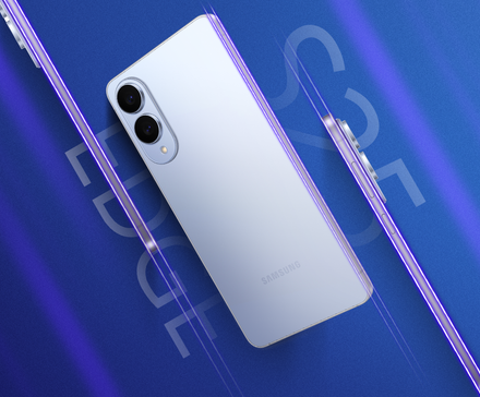 Un Galaxy S25 Edge vu sous différents angles.