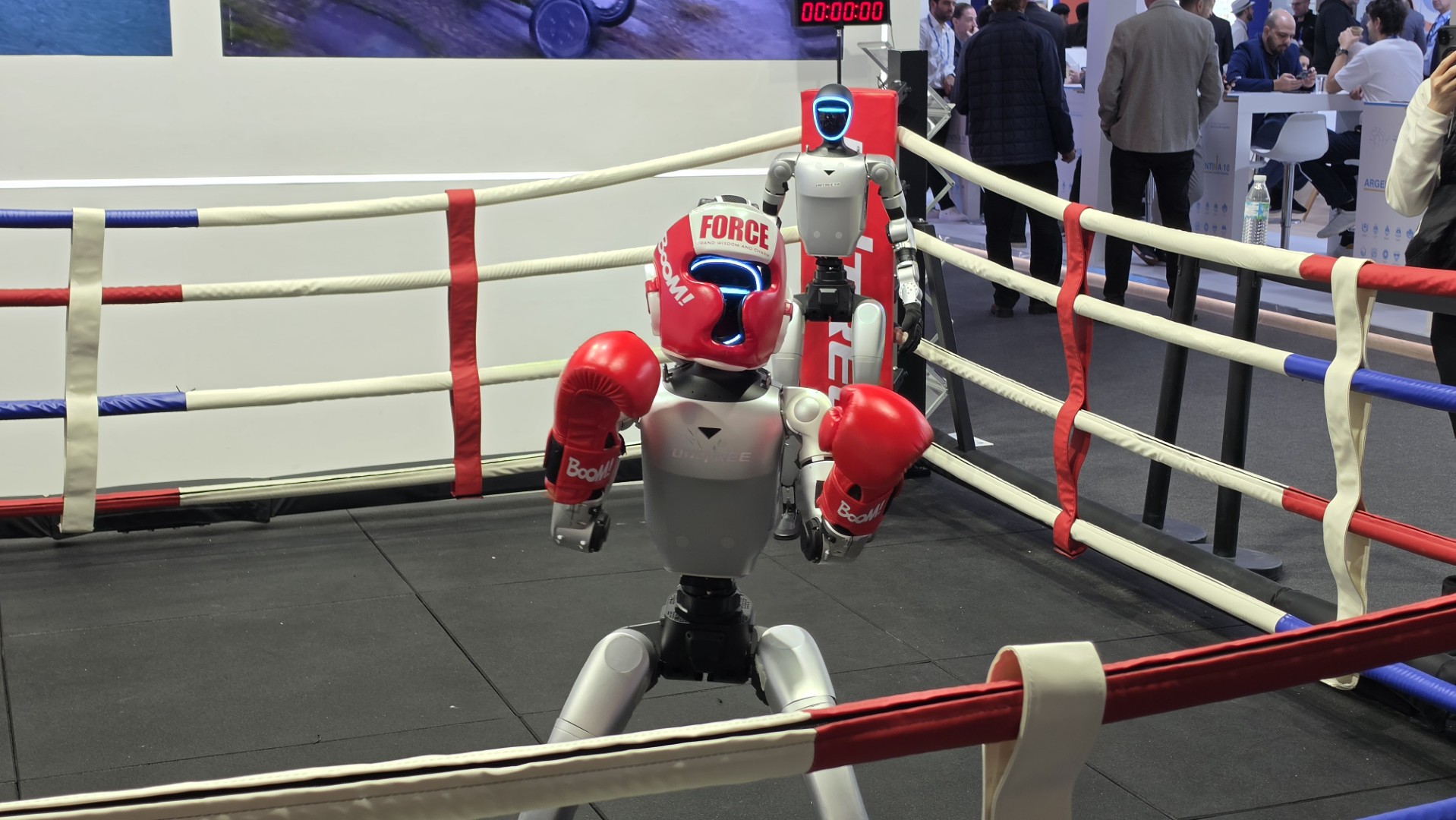 L'obsession des robots du MWC 2026 commence à paraître un peu trop Black Mirror