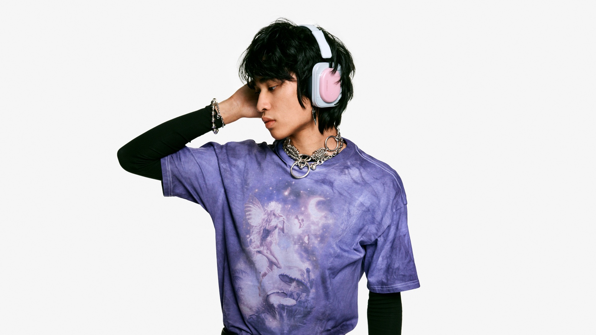 Les écouteurs supra-auriculaires Rien de moins cher sont disponibles en rose et jaune