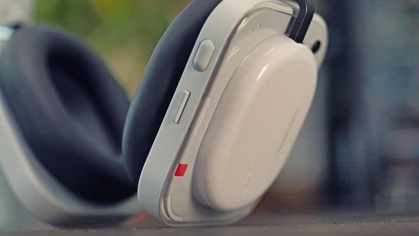 Rien Casque (a) détail des écouteurs