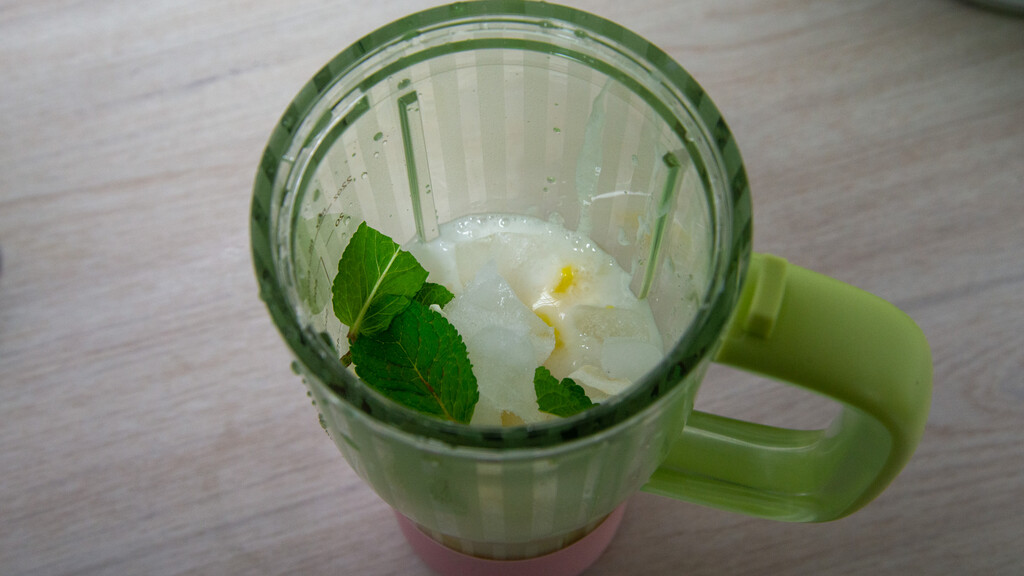 Ingrédients Ninja BlendBoss prêts à être mélangés