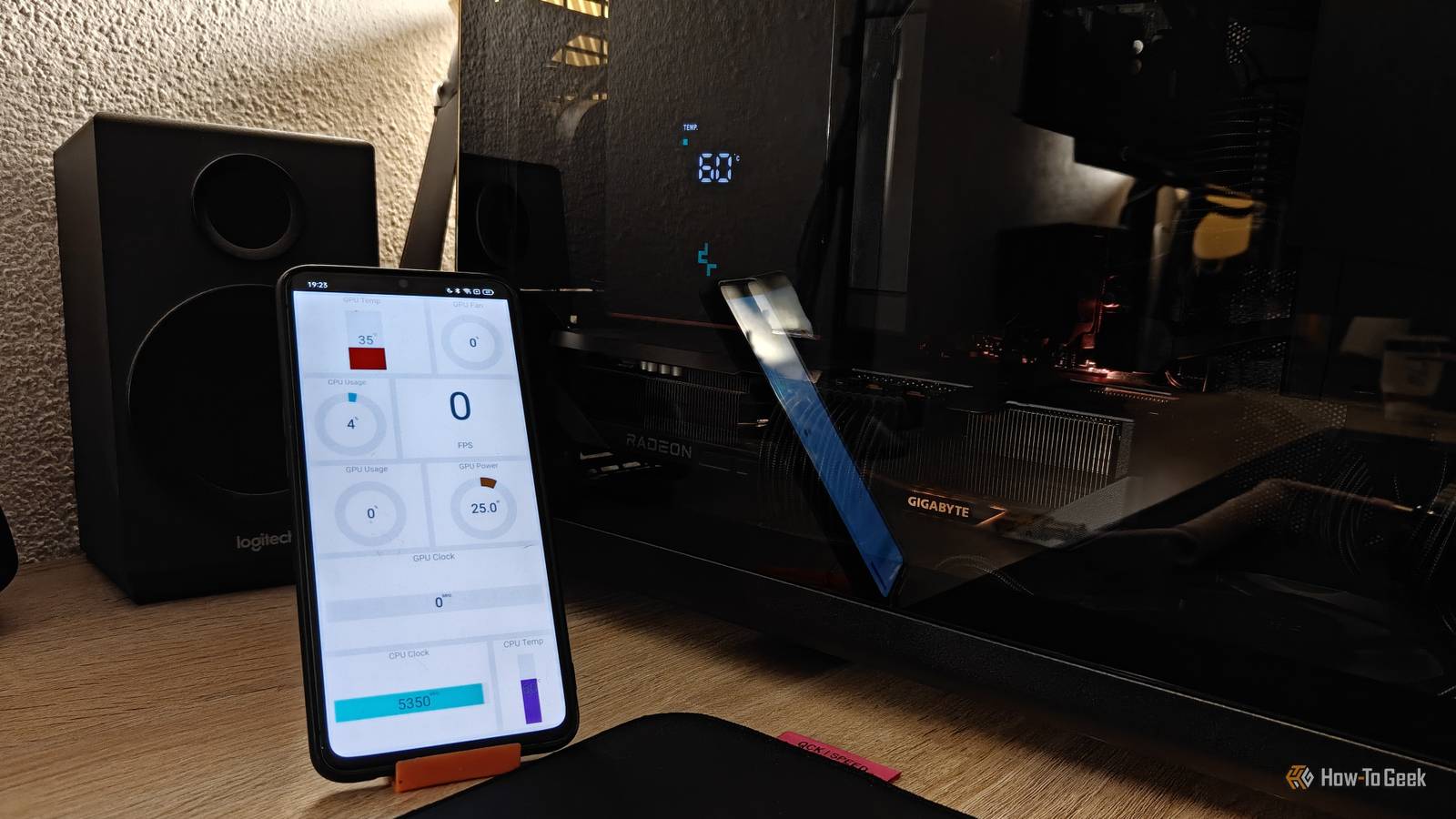 Voici comment j'ai transformé mon ancien téléphone Android en un tableau de bord des performances d'un PC