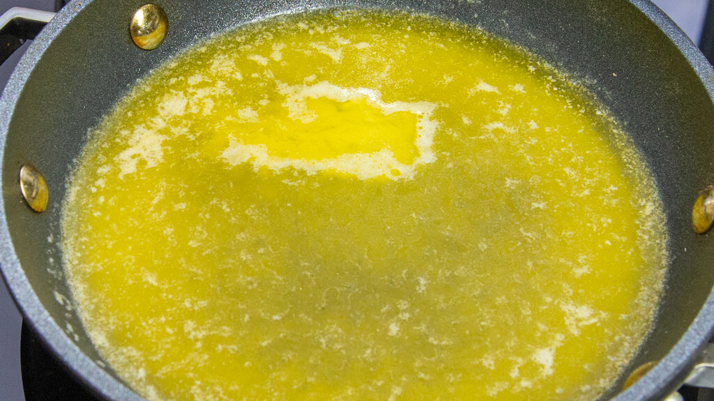 Plaque à induction Hisense Hi8 HI6443SRWF beurre fondant