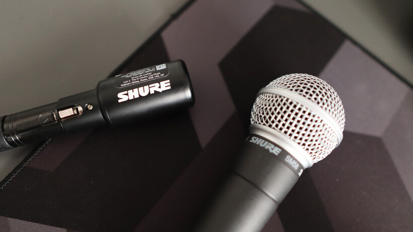 Profil avec microphone SM58 - Shure MVX2U Gen 2