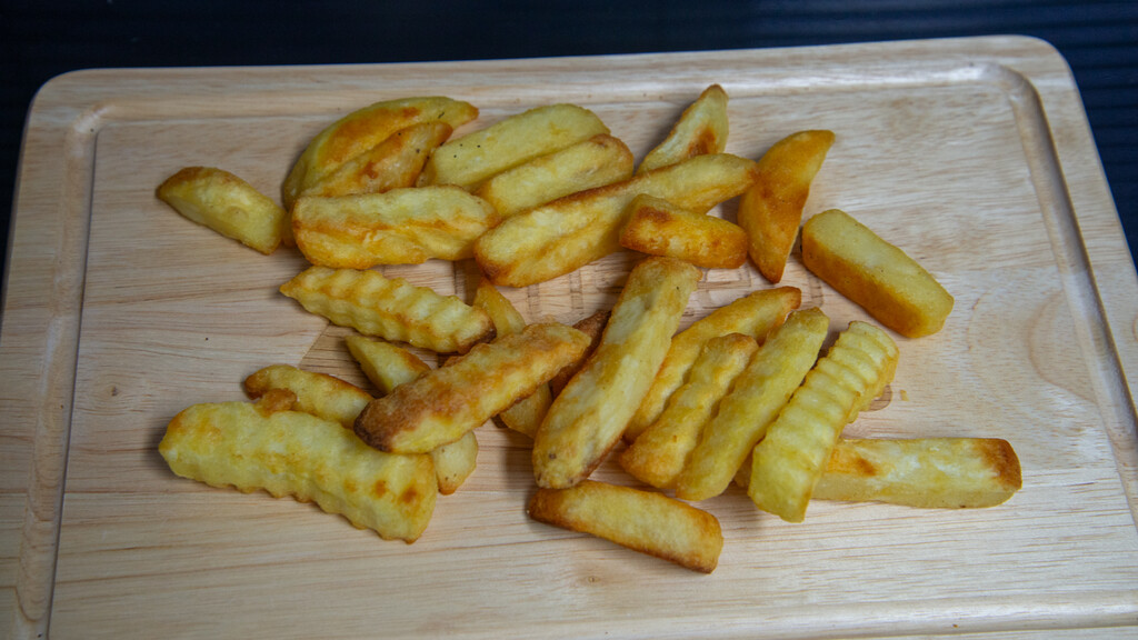 Four compact sur mesure Samsung série 7 50L NQ5B7993AAK copeaux normaux