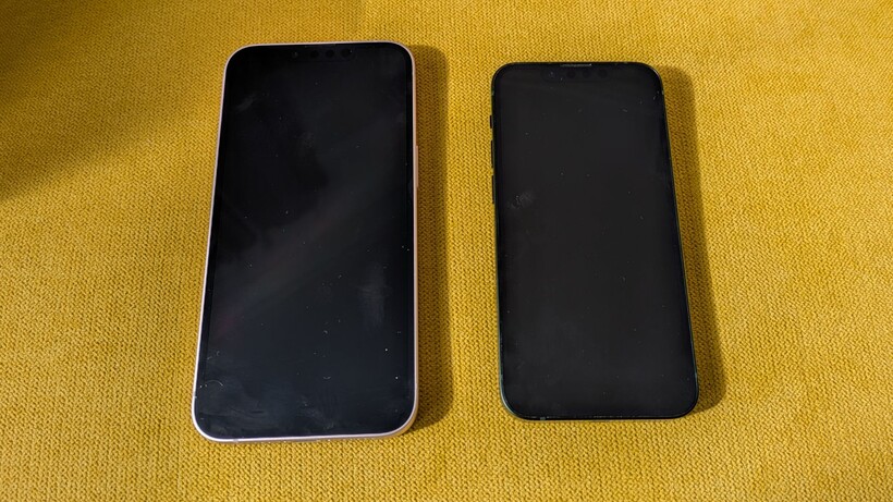 iPhone 17e à côté de l’iPhone 13 mini