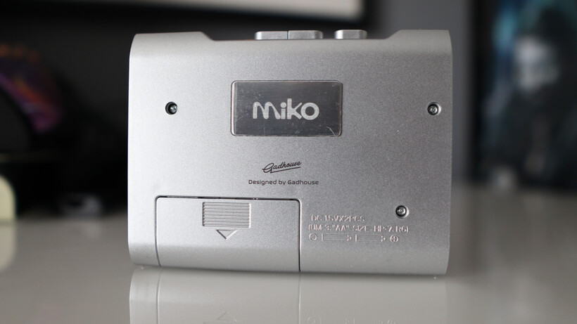 Arrière - Gadhouse Miko