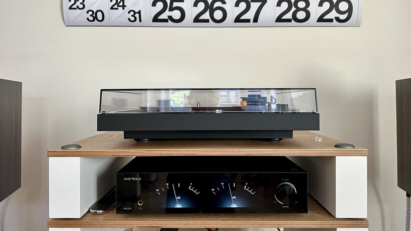 Conception Sony PS-LX5BT