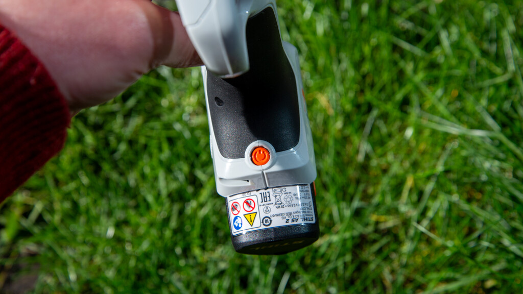 Bouton d'alimentation du sécateur sans fil Stihl ASA 20