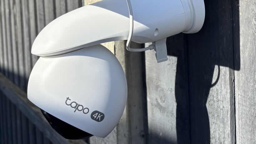 Vue latérale du kit TP-Link Tapo C660