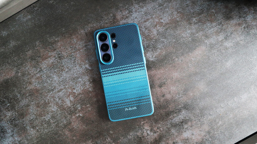 Profil – Pitaka Cairn Moonrise Moment Case avec bouton Aaron