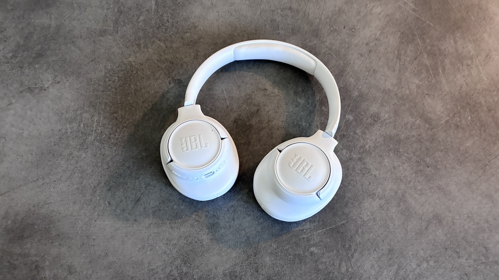 Examen du JBL Tune 730BT - Avis fiables