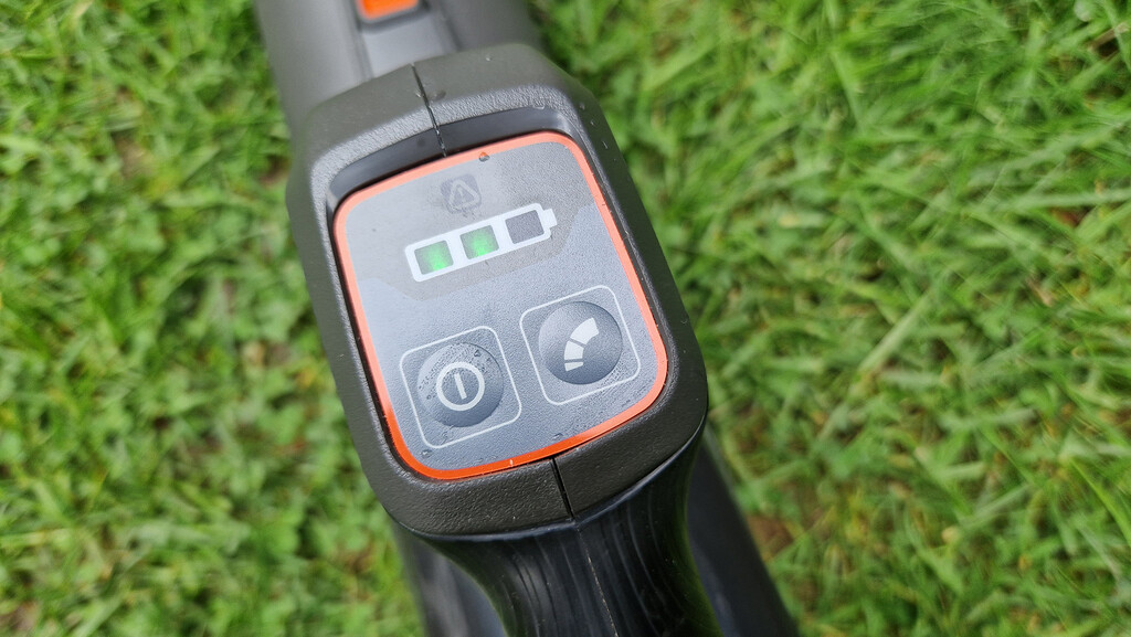 Écran Husqvarna Aspire B8X